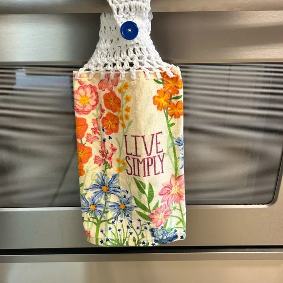 Relisted See New Listing HAND CRAFTED Crochet Floral Hanging Kitchen Hand Towels - Picture 4 of 9